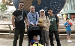 Masukkan Anak ke Pesantren, Arie Untung: Alhamdulillah jadi Santri Beneran