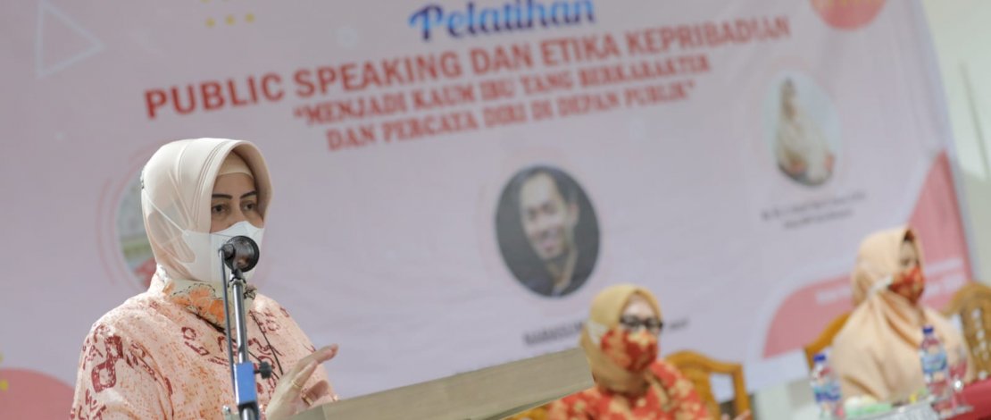  Penasehat Dharma Wanita Persatuan Kota Makassar, Indira Yusuf Ismail