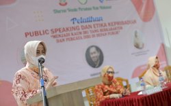 DWP Kota Makassar Gelar Pelatihan Public Speaking dan Etika Kepribadian