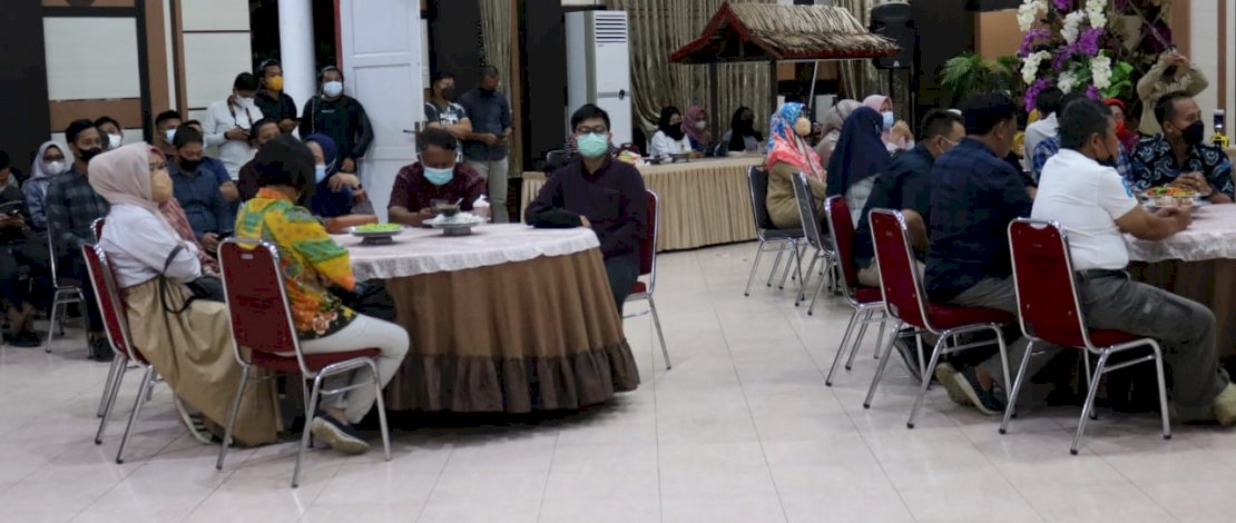 Bupati Jeneponto, H Iksan Iskandar menyambut kedatangan tim dari Polda Sulsel terkait road show Vaksinasi Covid-19.