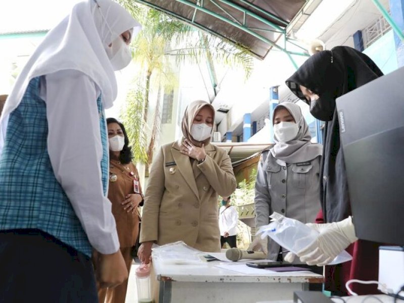 Siswa SMP di Makassar Dites Genose, Ada yang Positif Setelah Makan Nasi Uduk