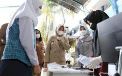 Siswa SMP di Makassar Dites Genose, Ada yang Positif Setelah Makan Nasi Uduk