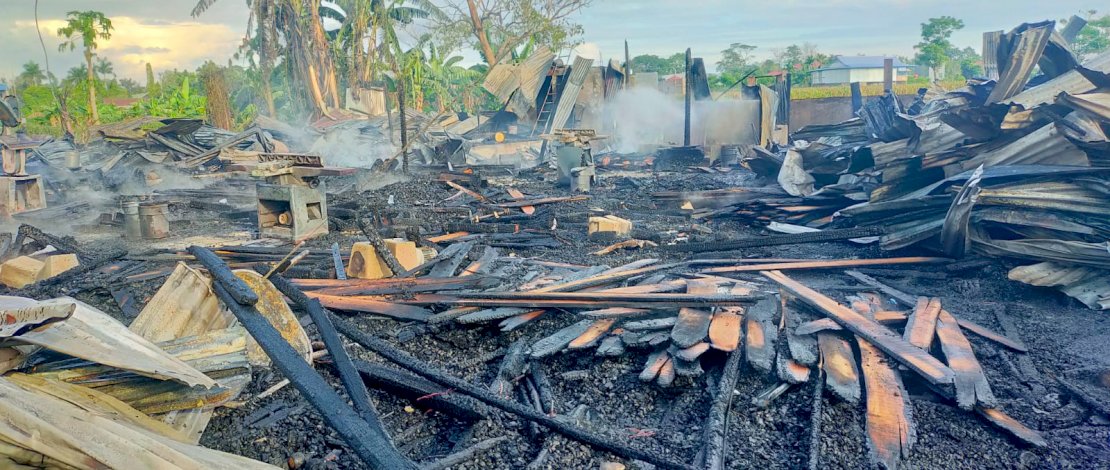 Kebakaran di Pinrang, dan para korban luka.