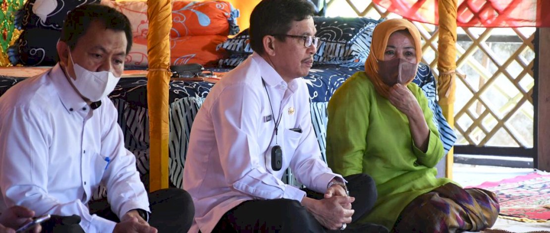 Suasana Rapat Orientasi Kelembagaan Adat, di Baruga Latamacelling, Rabu (3/11).