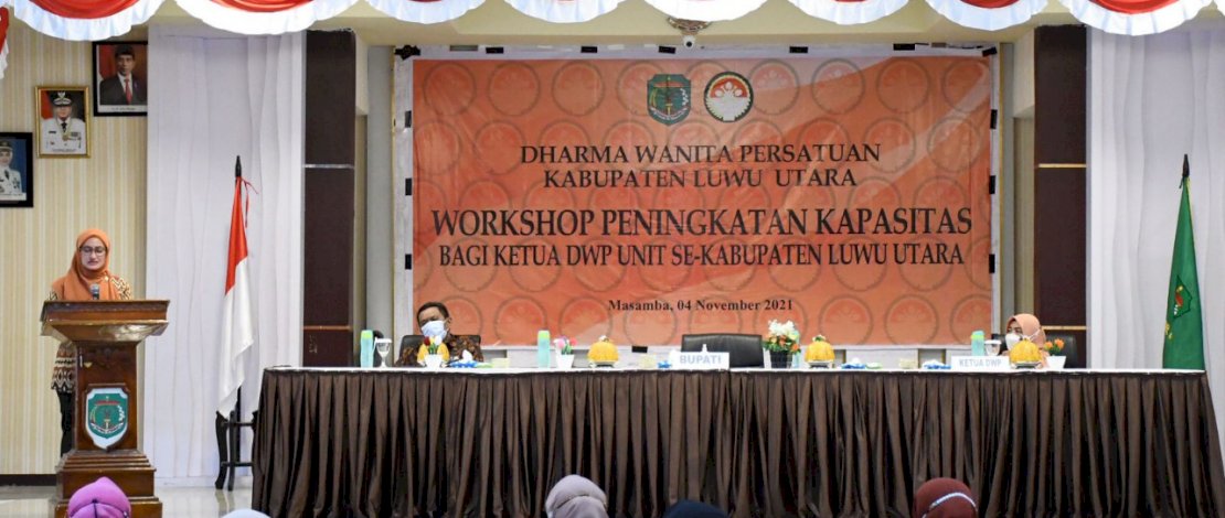Ketua DWP Unit Kecamatan dan Perangkat Daerah Se-Luwu Utara Dilatih Public Speaking 