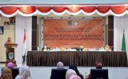 Ketua DWP Unit Kecamatan dan Perangkat Daerah Se-Luwu Utara Dilatih Public Speaking 