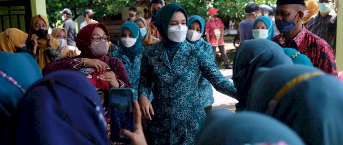 Sasar Desa-desa, TP-PKK Kabupaten Gowa Gelar Gerebek Vaksin 