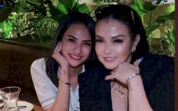 Jennifer Jill Siap Asuh Anak Vanessa Angel 
