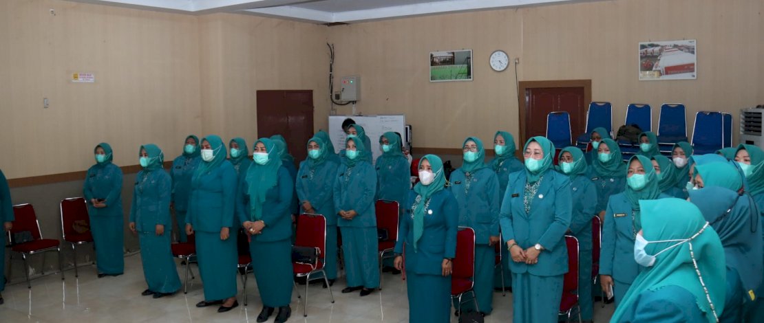 Usai Pelantikan, Camat Ujung Tanah Harap Ketua dan Anggota PKK Kerja Maksimal