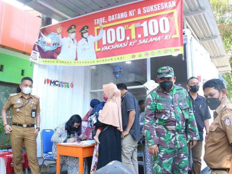 Camat Ujung Tanah Pantau Vaksinasi Program 100 RT 1 Hari 100 Persen