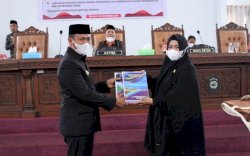 Bupati Takalar Serahkan Ranperda Perubahan RT/RW 2012-2031