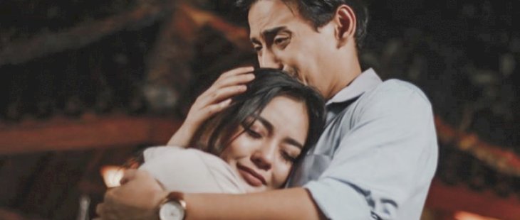 Pacaran dengan Habibi Hood, Gita Sinaga Bakal Mualaf ? 