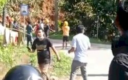 Begini Detik-detik Longsoran Tutup Jalan Poros Palopo-Toraja