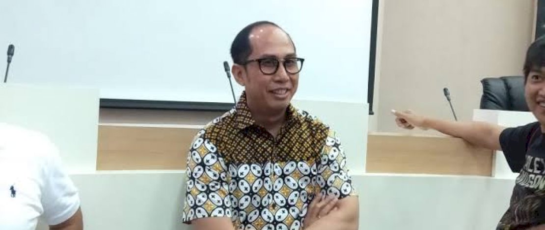 Achmad Hendra Hakamuddin Achmad Hendra Hakamuddin