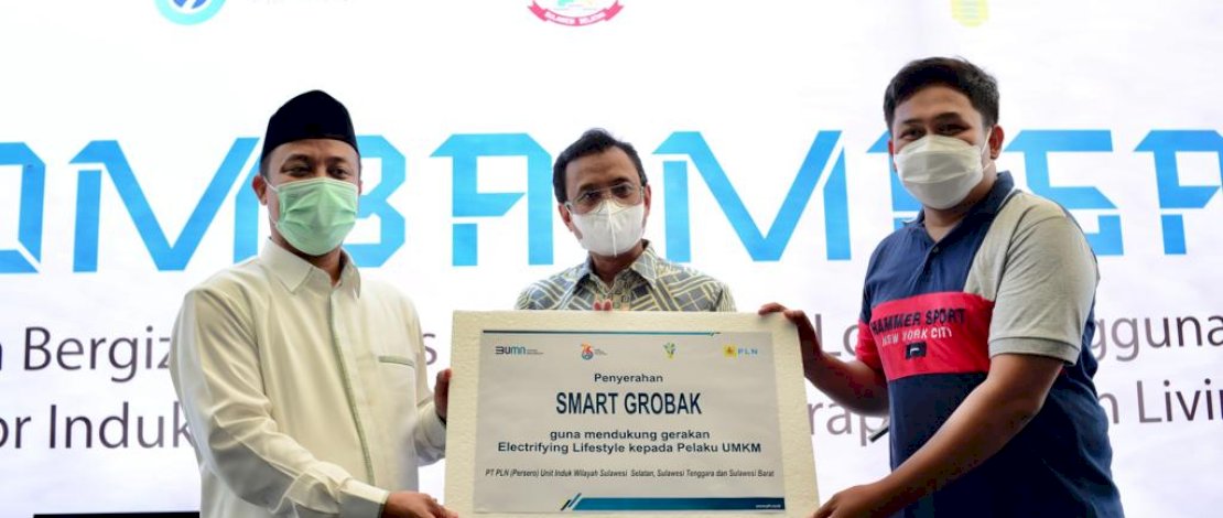 Plt Gubernur - GM PLN UIW Sulselrabar Tandatangani Kesepahaman Pemanfaatan Listrik untuk Pertanian