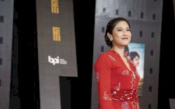 Kenakan Kebaya Merah, Dian Sastro Banjir Pujian: Terlalu Cantik
