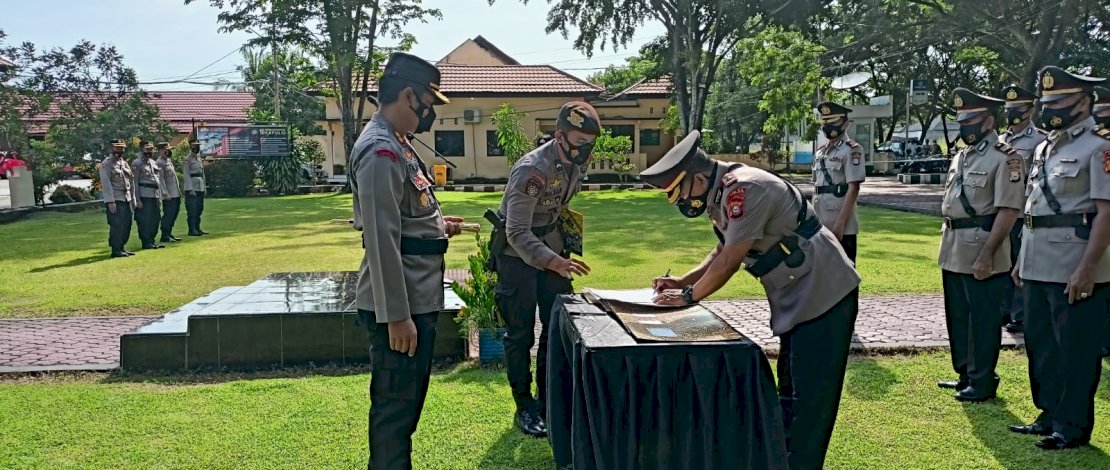 9 Pejabat  Bergeser ,Kapolres Luwu Gelar Serah Terima Jabatan