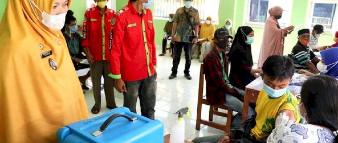 Program Vaksinasi 100 RT.1 Hari.100 Persen Kecamatan Tallo Tuntas