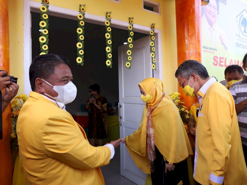 Resmikan Kantor Golkar Toraja Utara, Taufan Pawe: Ini Kehebatan Ombas