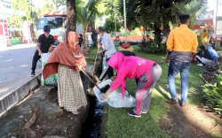 Antisipasi Banjir Dimusim Hujan, Camat Tallo Perintahkan Lurah Aktif Cek Saluran Drainase