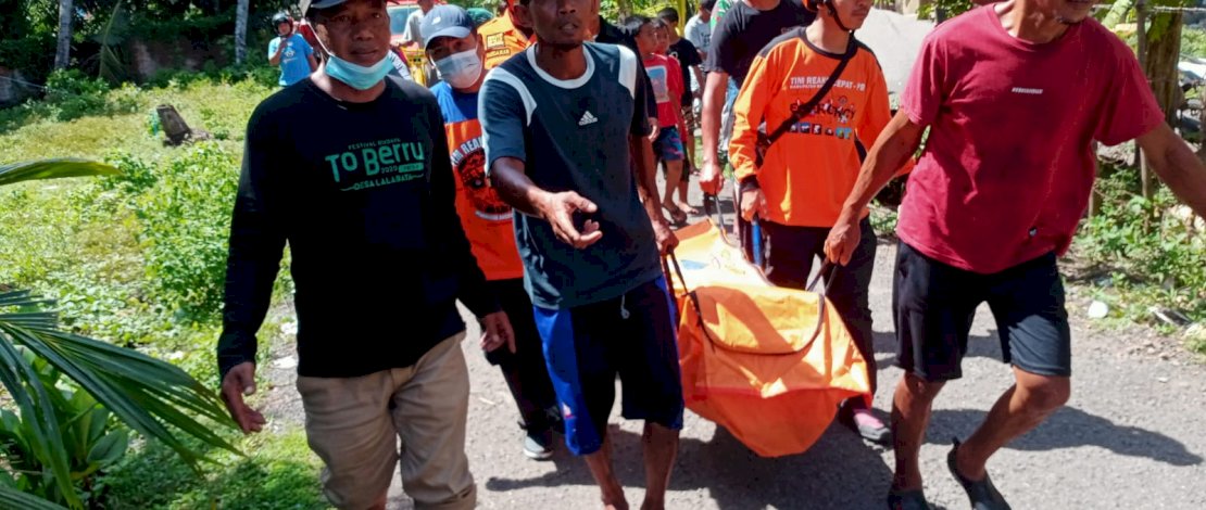 Korban saat ditemukan dan Bupati Barru, Suardi Saleh bersama istri saat melayat.