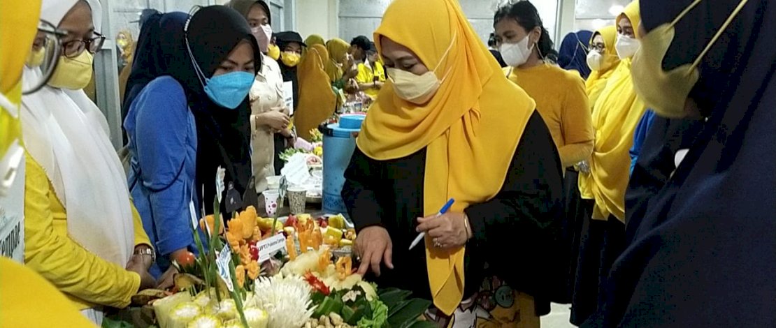 Ketua Tim Penggerak PKK Kota Parepare Jadi Juri Lomba Makanan Germas