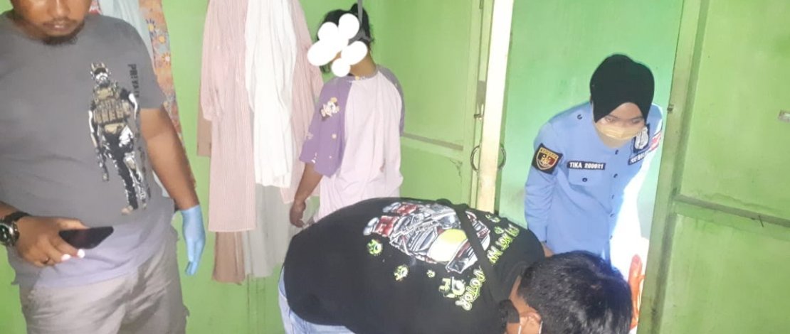 Kondisi korban ditemukan tewas gantung diri. IST