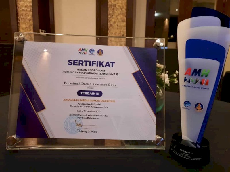 Pemkab Gowa Raih Media Sosial Terbaik Tiga Se-Indonesia dari Kemenkominfo RI