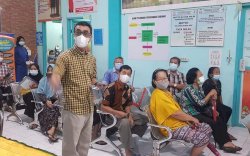 Camat Biringkanaya Pantau Langsung Pelaksanaan Vaksin