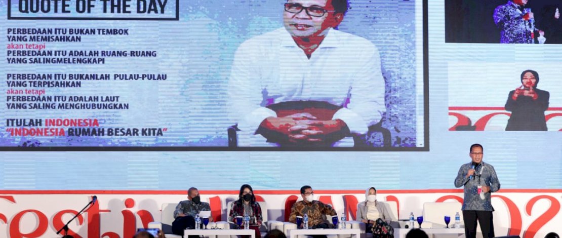 Wali Kota Makassar, Moh Ramdhan Pomanto berbicara dalam Dialog Nasional Pemenuhan Hak dan Perlindungan Minoritas di Semarang.
