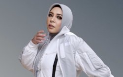Melly Goeslaw Minta Para Sultan Hingga Stasiun TV  Bantu Gadis Bersuara Merdu Asal Sulawesi