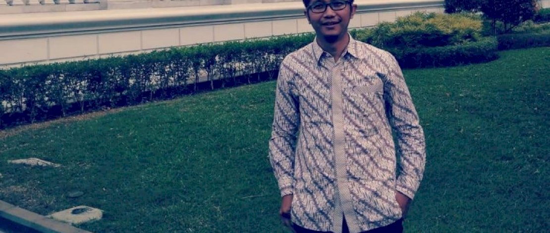 Direktur Jaringan Versi Indonesia, Oki Sukirman.