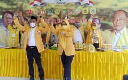 Mantan Sekda dan Sekwan Palopo Gabung Partai Golkar