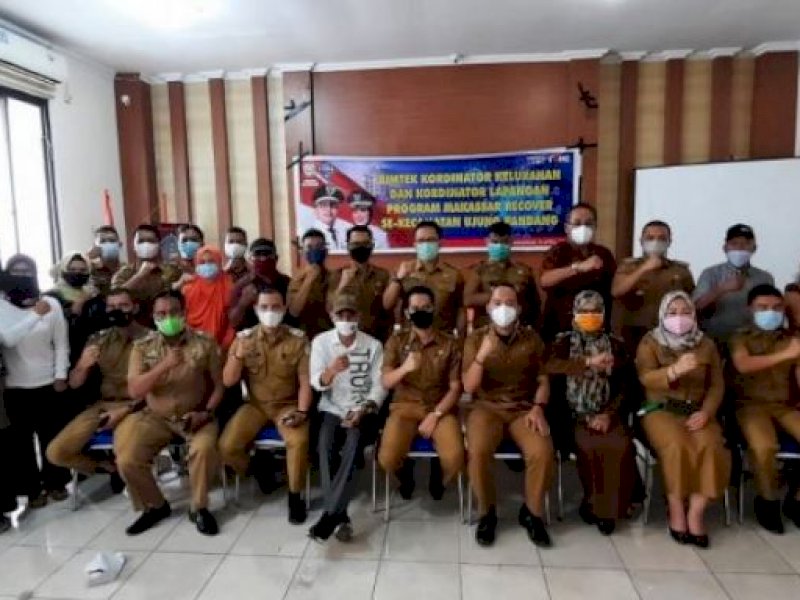 Master Makassar Recover Kecamatan Ujung Pandang Bimtek Pendataan Covid-19 