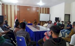 Maksimalkan Pelayanan Kebersihan, Camat Ujung Pandang Kumpulkan Sopir Angkutan Sampah