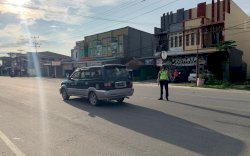 Tarik Simpati Pengendara, Anggota Satlantas Polres Luwu Utara Terapkan 3S