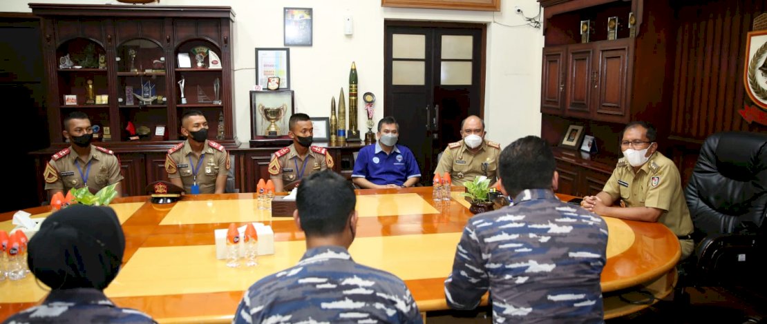 Wali kota Danny Terima Kunjungan Courtesy Call  Taruna AAL  Tingkat ll Angkatan 69