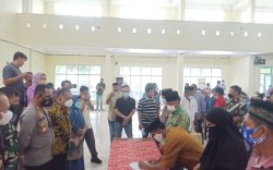 Wakili Bupati , Asisten Administrasi Umum Takalar Pimpin Penandatangan Fakta Integritas Pilkades 