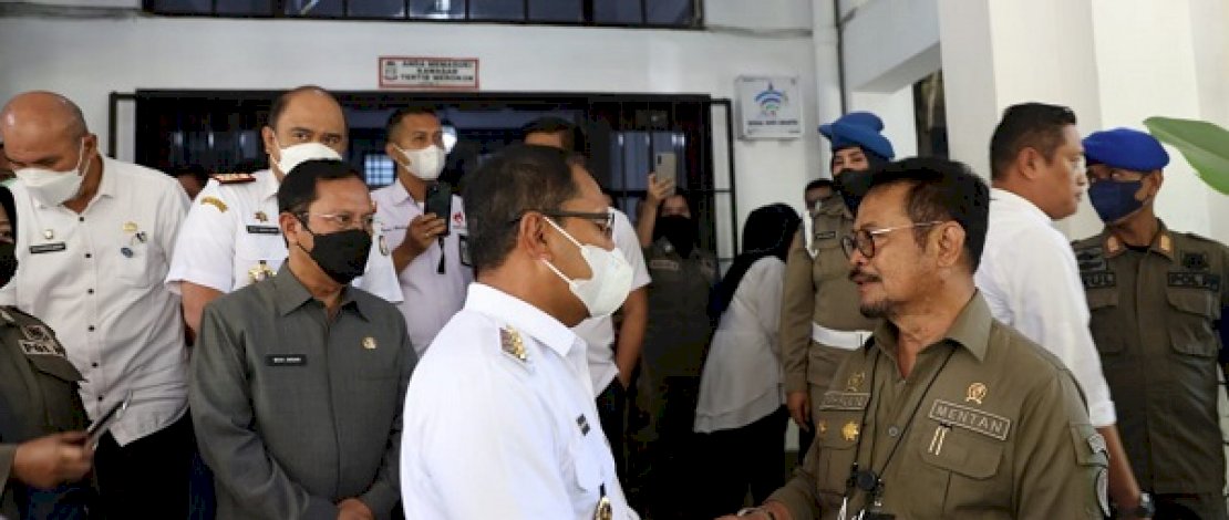 Syahrul bertemu dengan Danny di Balaikota Makassar.