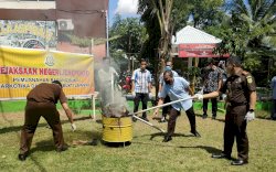 Kejari Jeneponto Musnahkan Barang Bukti Narkotika Dari 32 Kasus