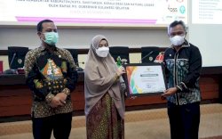 Luwu Timur Terima Penghargaan STBM Award dan Kabupaten Sehat