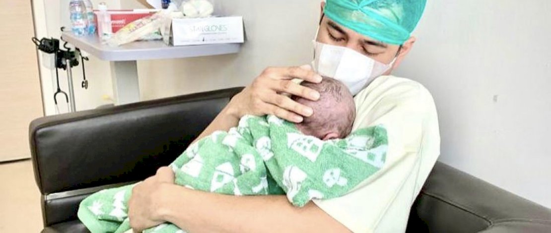 Kelahiran Putra Kedua Raffi Ahmad dan Nagita Slavinda di Rumah Sakit Bunda Jakarta, Jumat (26/11/2021).