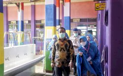 Plt Gubernur Main Games Bareng Anak-anak di Gebyar PAUD Insan Masagena