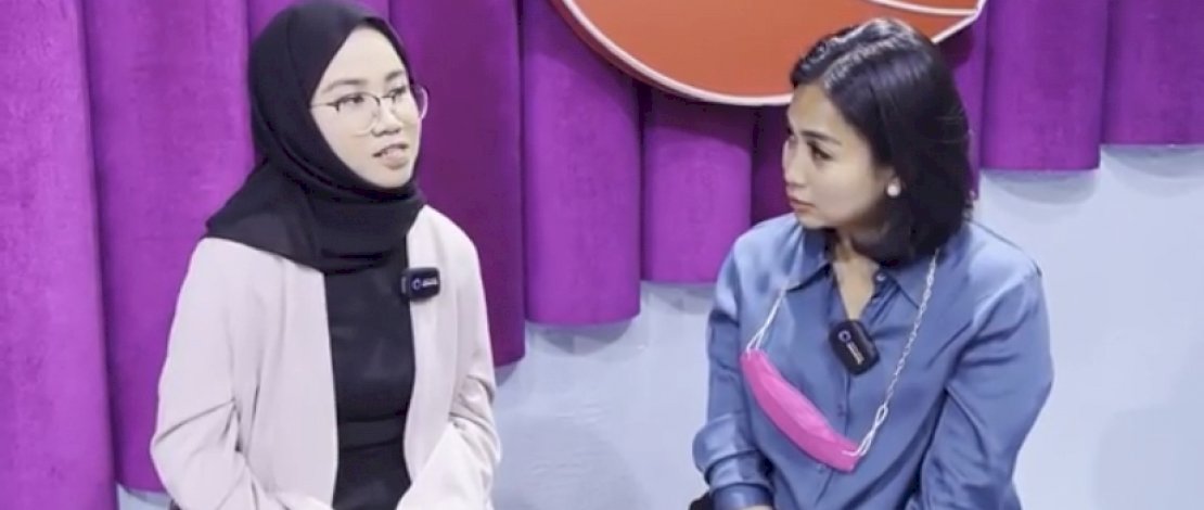 Adik Vanessa Angel saat hadir di acara Rumpi yang dipandu Feni Rose.