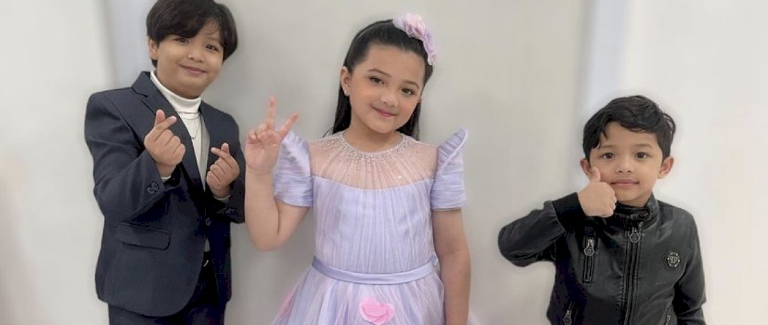 Penampilan Putri Anang Ashanty mengenakan gaun rancangan Ivan Gunawan di acara SCTV Awards.