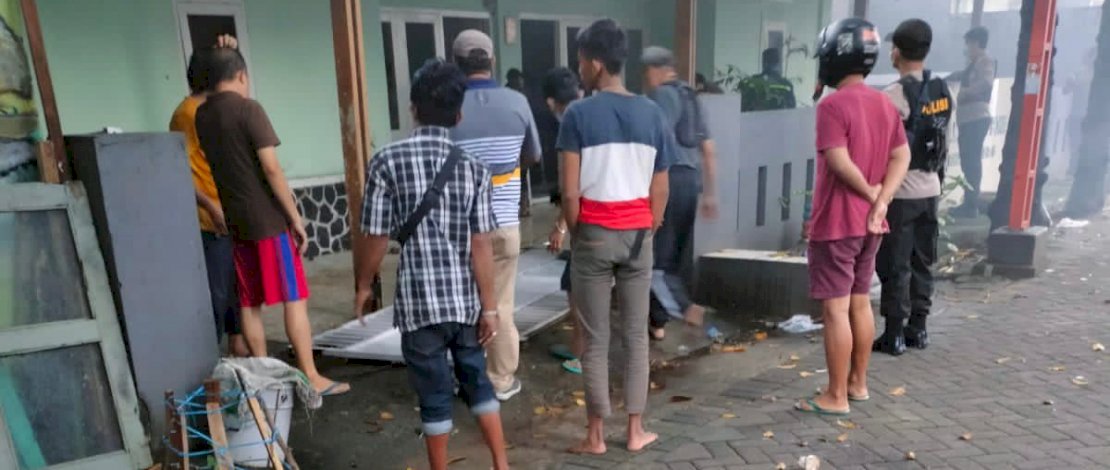 Salah satu asrama mahasiswa yang diserang OTK dini hari tadi.