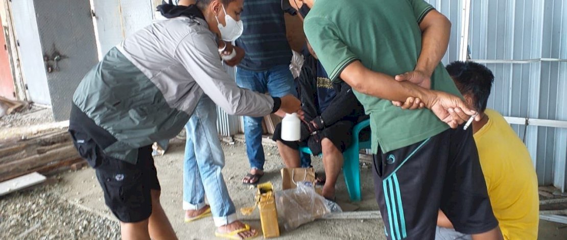 Polres Luwu Tangkap Seorang Pria saat Jemput Obat Terlarang di Tempat Pengiriman