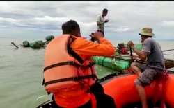 Perbaikit Alat Penambang Pasir, Empat Pekerja Hanyut Sampai ke Laut