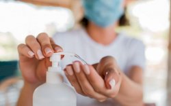 Cara Atasi Kulit Tangan Kering Karena Sering Pakai Hand Sanitizer