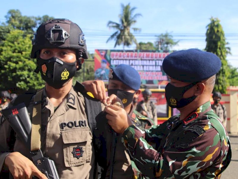Resmi Bergabung Di Batalyon C Pelopor, 15 Personel Bintara Disambut Acara Tradisi